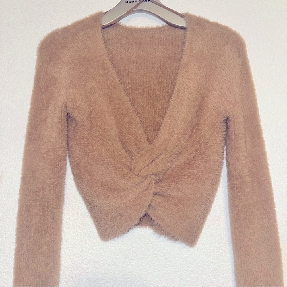 NWT Aerie Tan Fuzzy Knotted Sweater - Picture 2 of 8